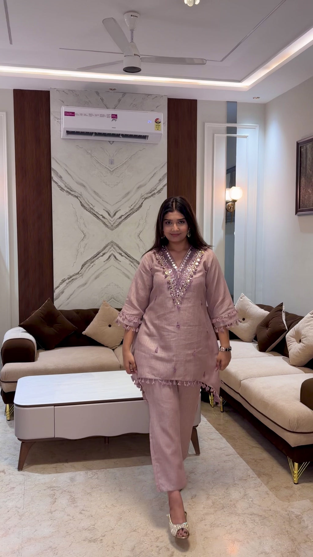 Aaina Set